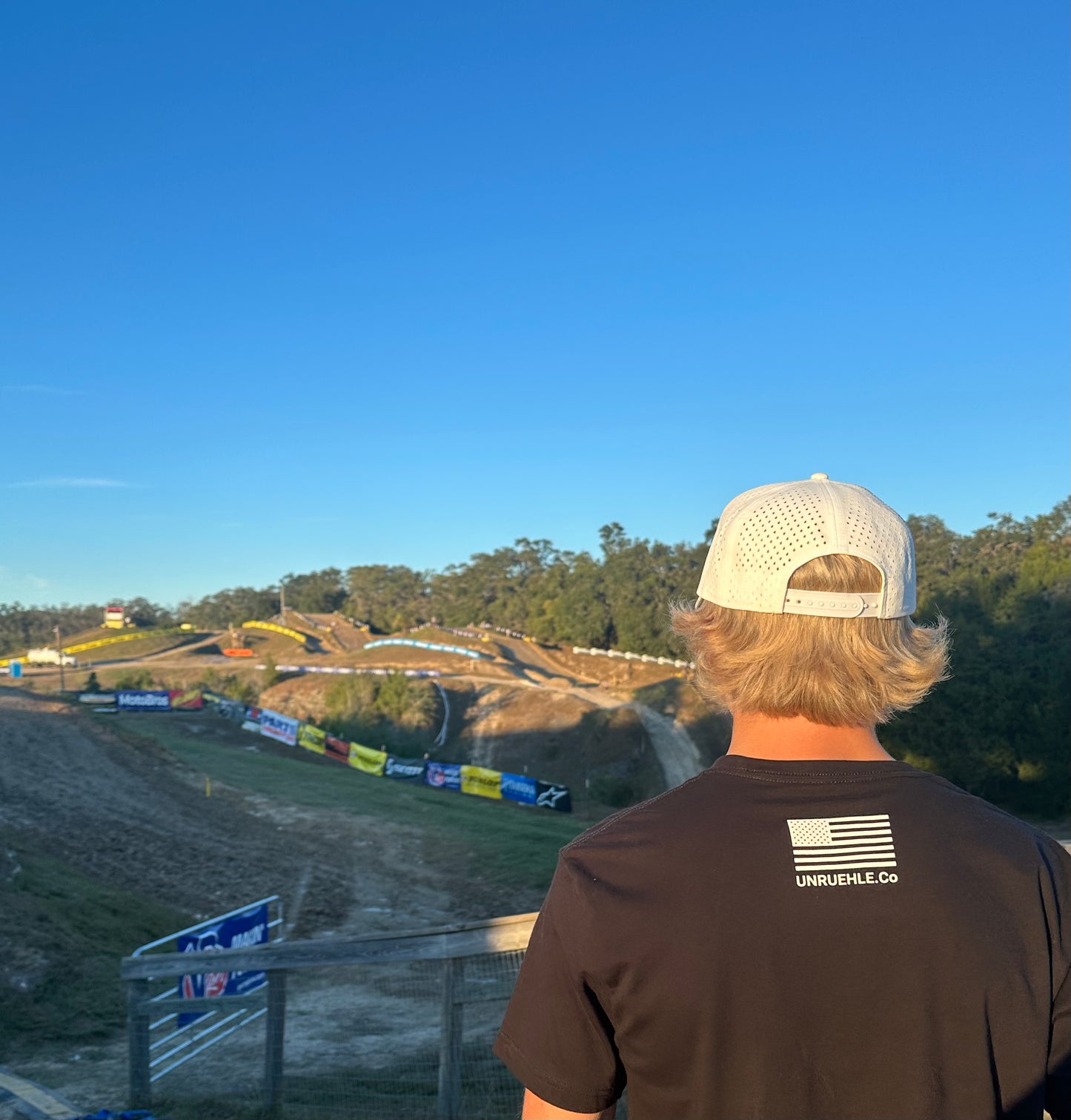 UNRUEHLE American Tee