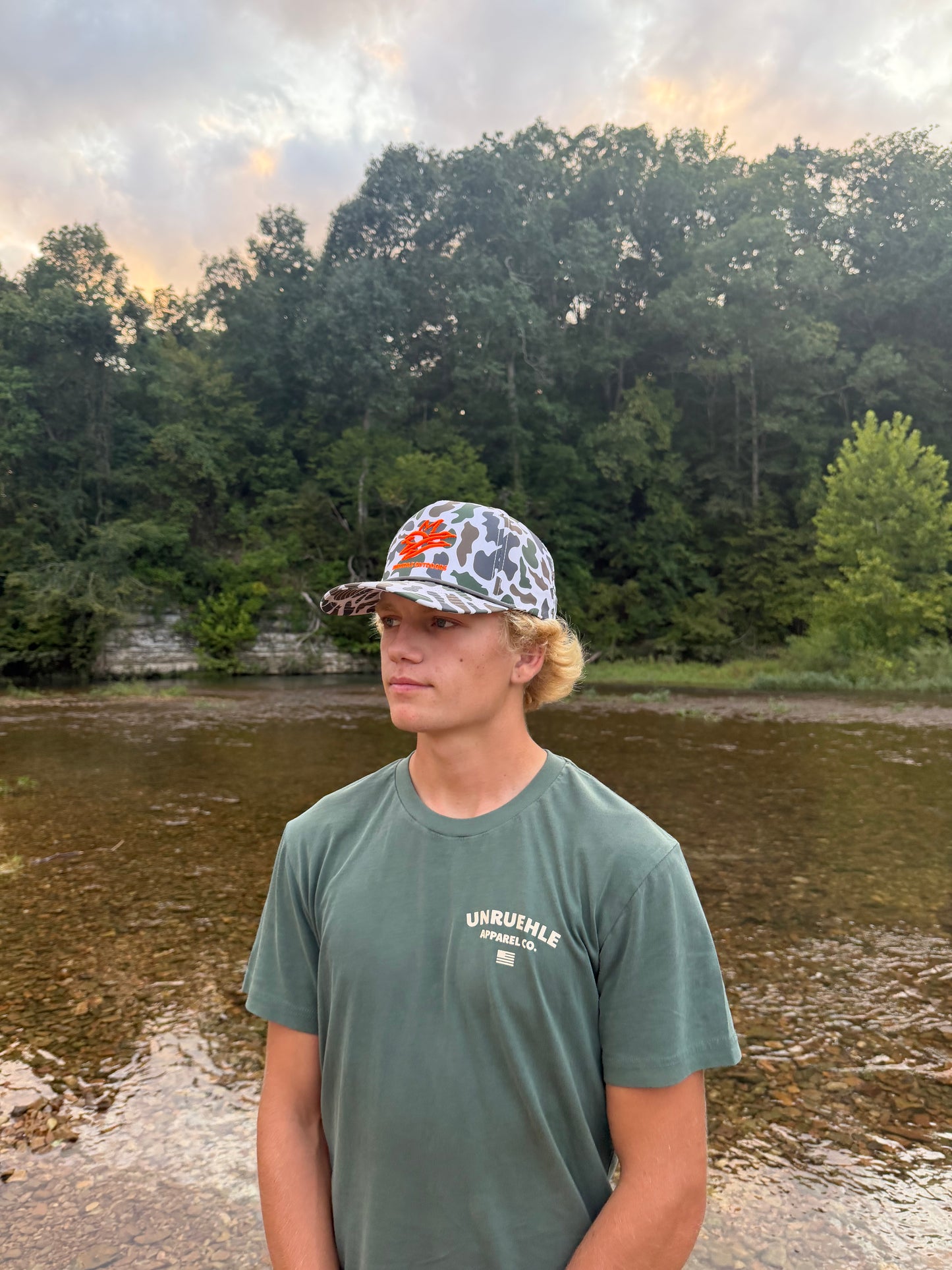 UNRUEHLE Green Tee