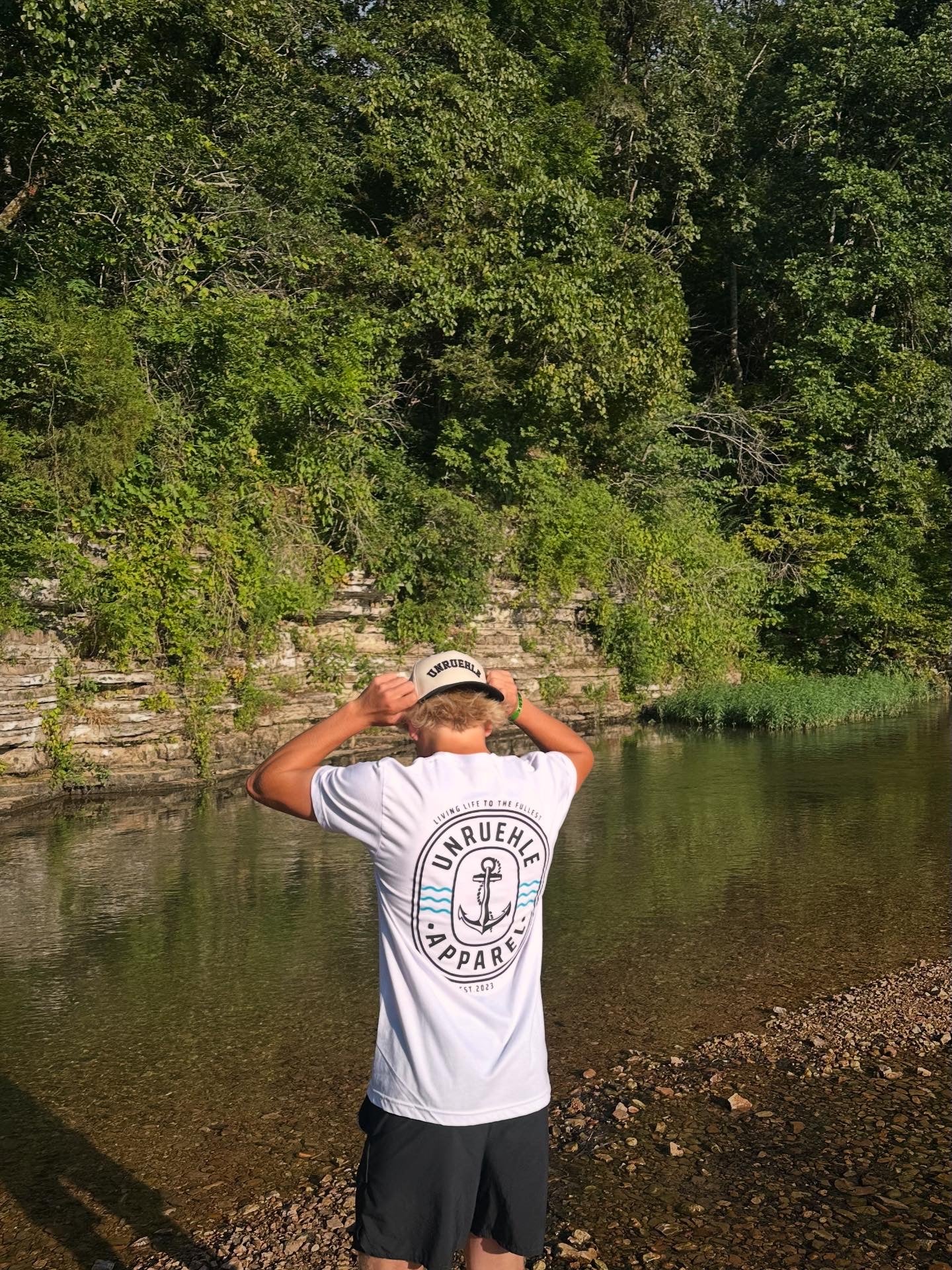 UNRUEHLE Anker Down Tee