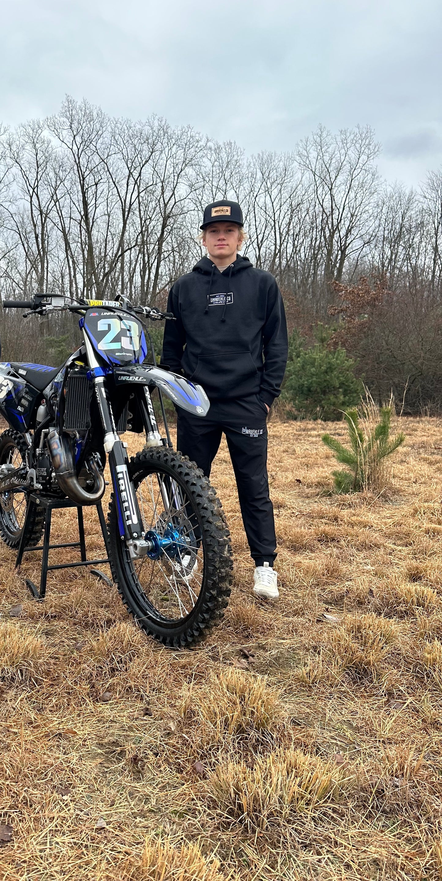 Black UNRUEHLE Sweatshirt